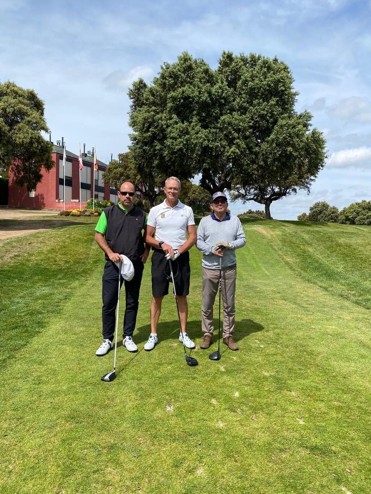 Foto 4 - Cien golfistas se dan cita en el Campeonato S&eacute;nior auton&oacute;mico celebrado en Salamanca