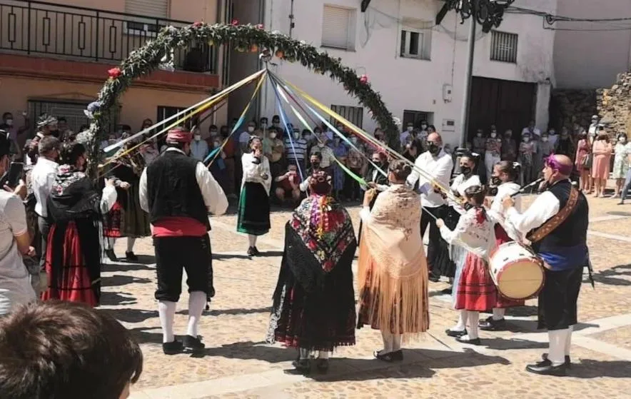Estudio del Baile del Ramo en la provincia de Salamanca