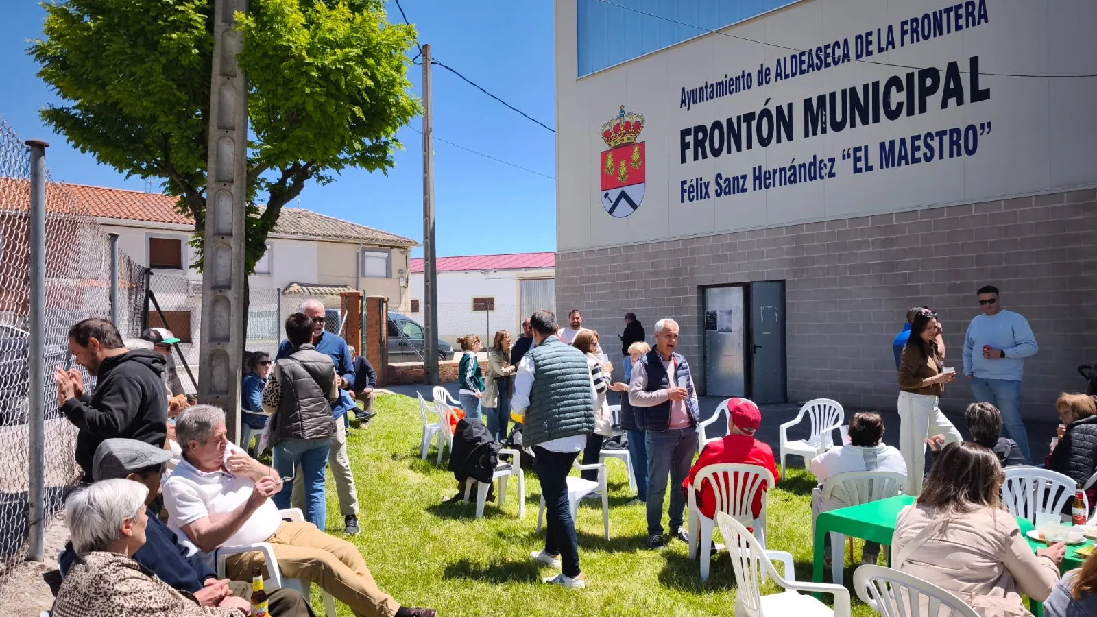 Foto 6 - Multitudinario vermut y baile en este s&aacute;bado festivo en Aldeaseca de la Frontera