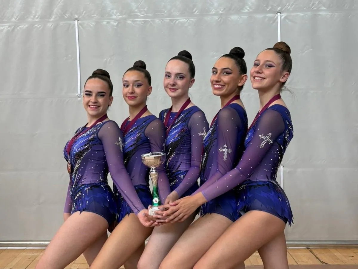 Deportistas del Rítmica Salamanca en la primera fase de la Liga Autonómica de Gimnasia Rítmica, que se celebró en Palencia.