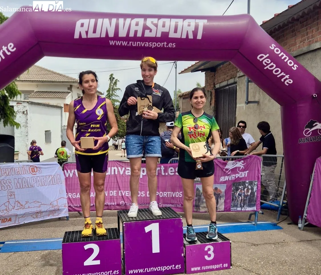 Foto 6 - Chema Mart&iacute;nez se suma al VI Cross Trail de Malpartida en una edici&oacute;n multitudinaria en deporte, ambiente y naturaleza