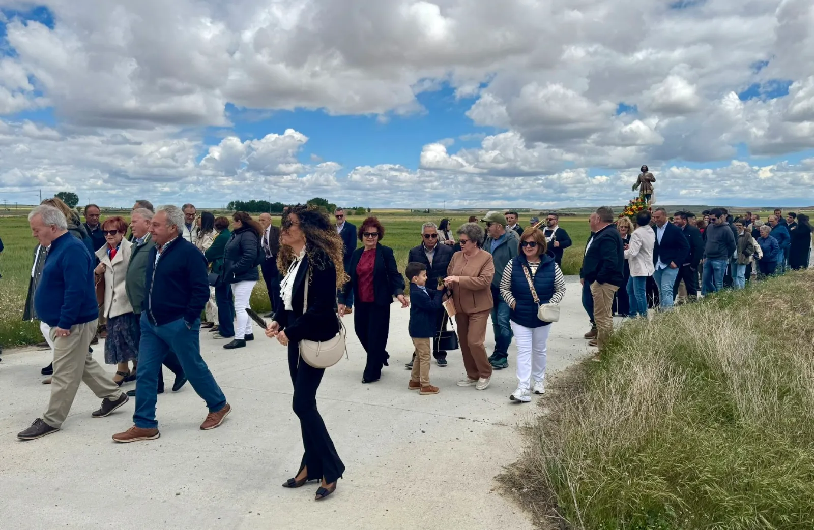 Foto 5 - Devoci&oacute;n y tradici&oacute;n, unidas en Cantalpino durante la hist&oacute;rica celebraci&oacute;n de San Isidro Labrador