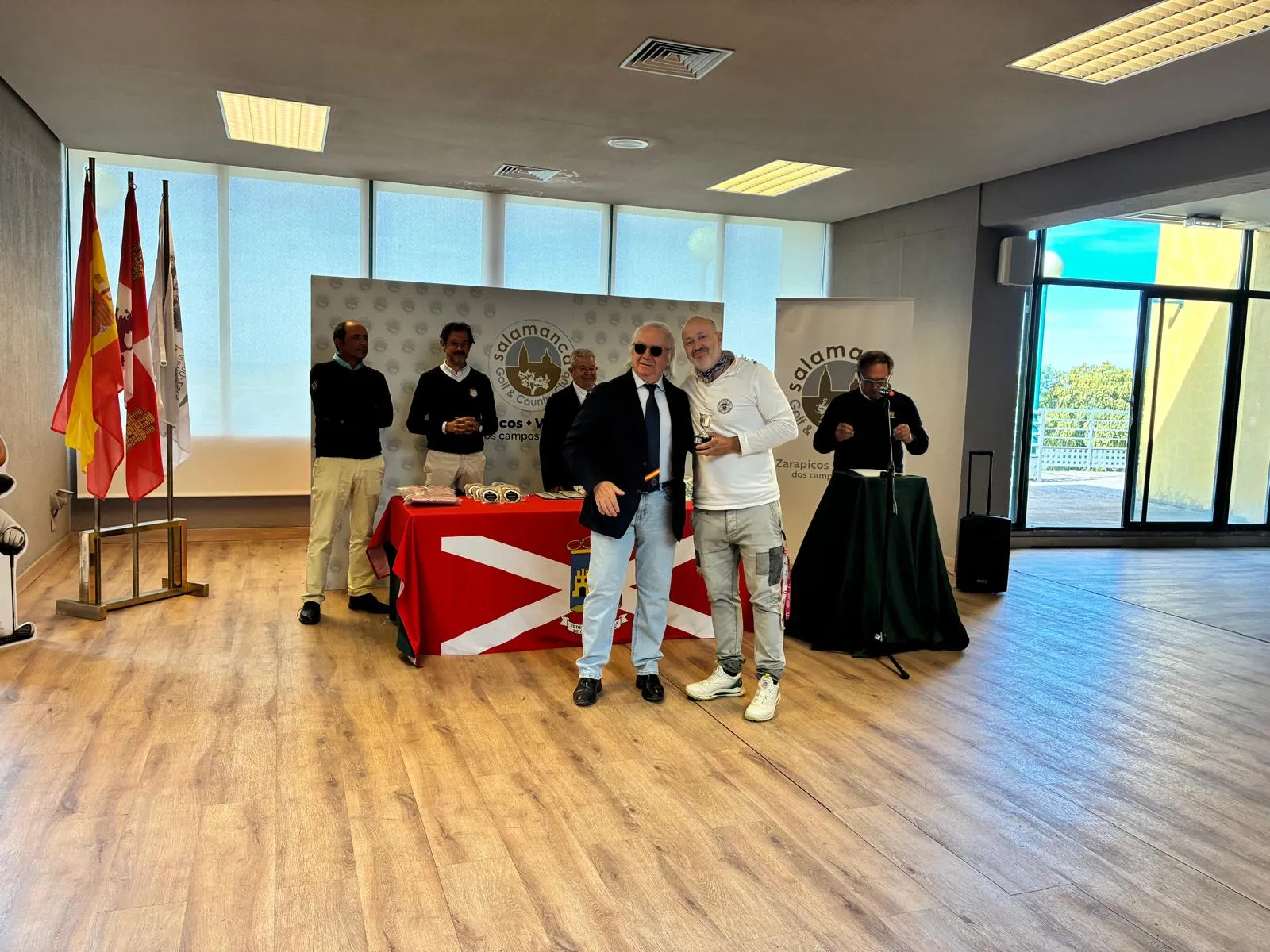 Foto 6 - Cien golfistas se dan cita en el Campeonato S&eacute;nior auton&oacute;mico celebrado en Salamanca