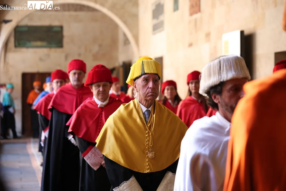 Antonio Huertas, investido doctor 'honoris causa' por la Universidad de Salamanca. Foto de David Sañudo