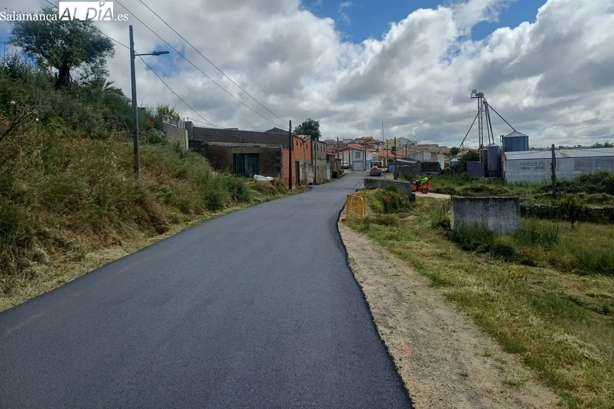 Hinojosa de Duero asfalta el camino de La Fregeneda