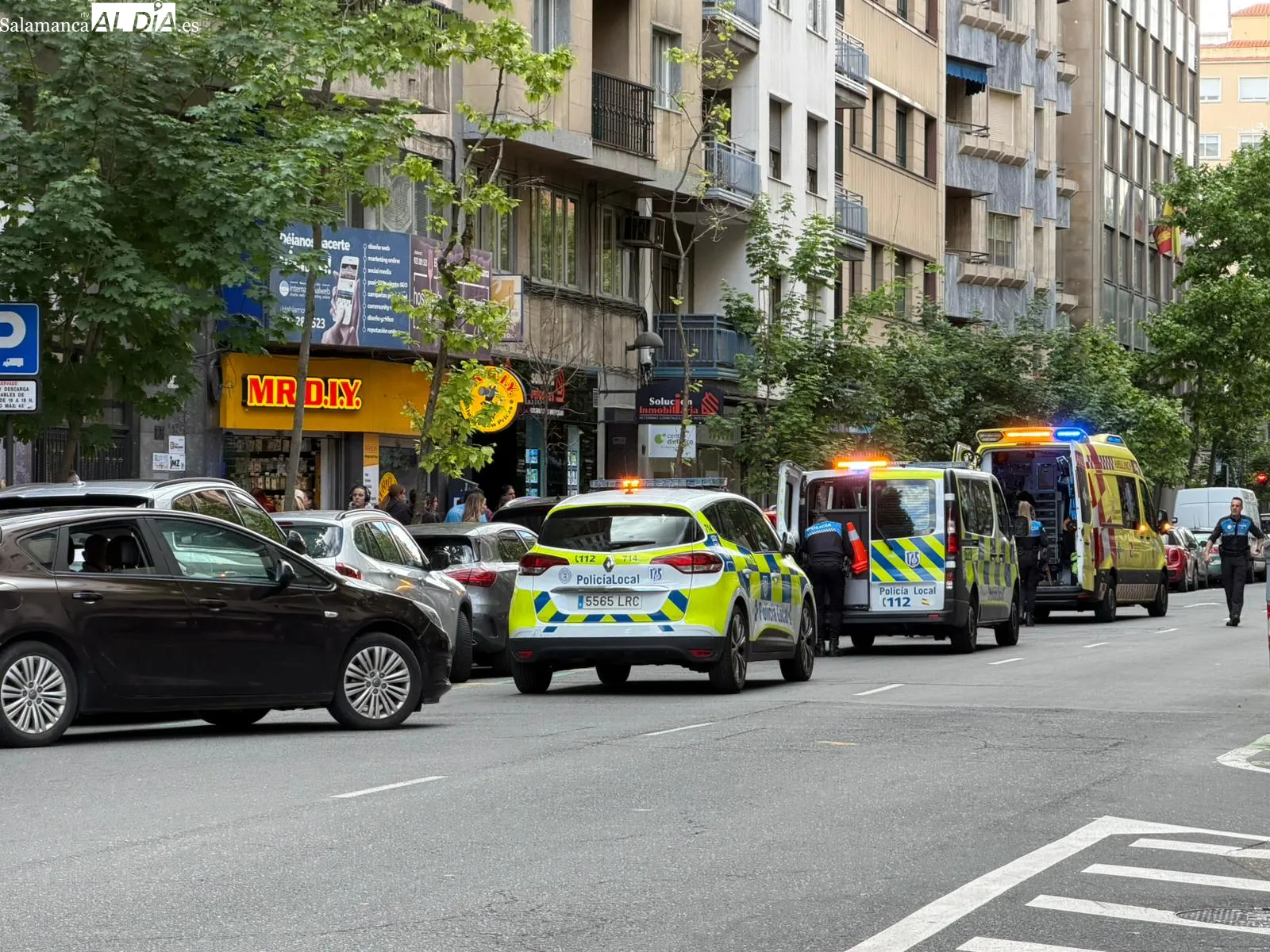 Una mujer de 50 años resulta herida tras ser atropellada en el Paseo de Torres Villarroel | Fotos: Vanesa Martins
