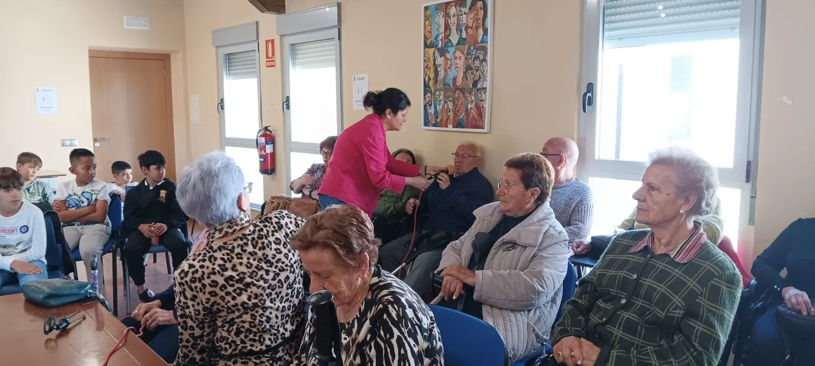 Alumnos del CEIP Miróbriga y AFAD en el taller de radio 