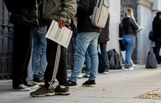 Regularización extranjeros en Salamanca: 1.212 peticiones