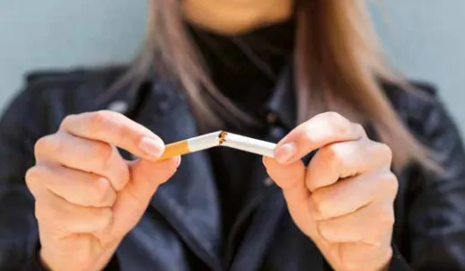 Esta mierda produce cáncer: El duro testimonio de Ana, una salmantina que lucha por dejar el tabaco