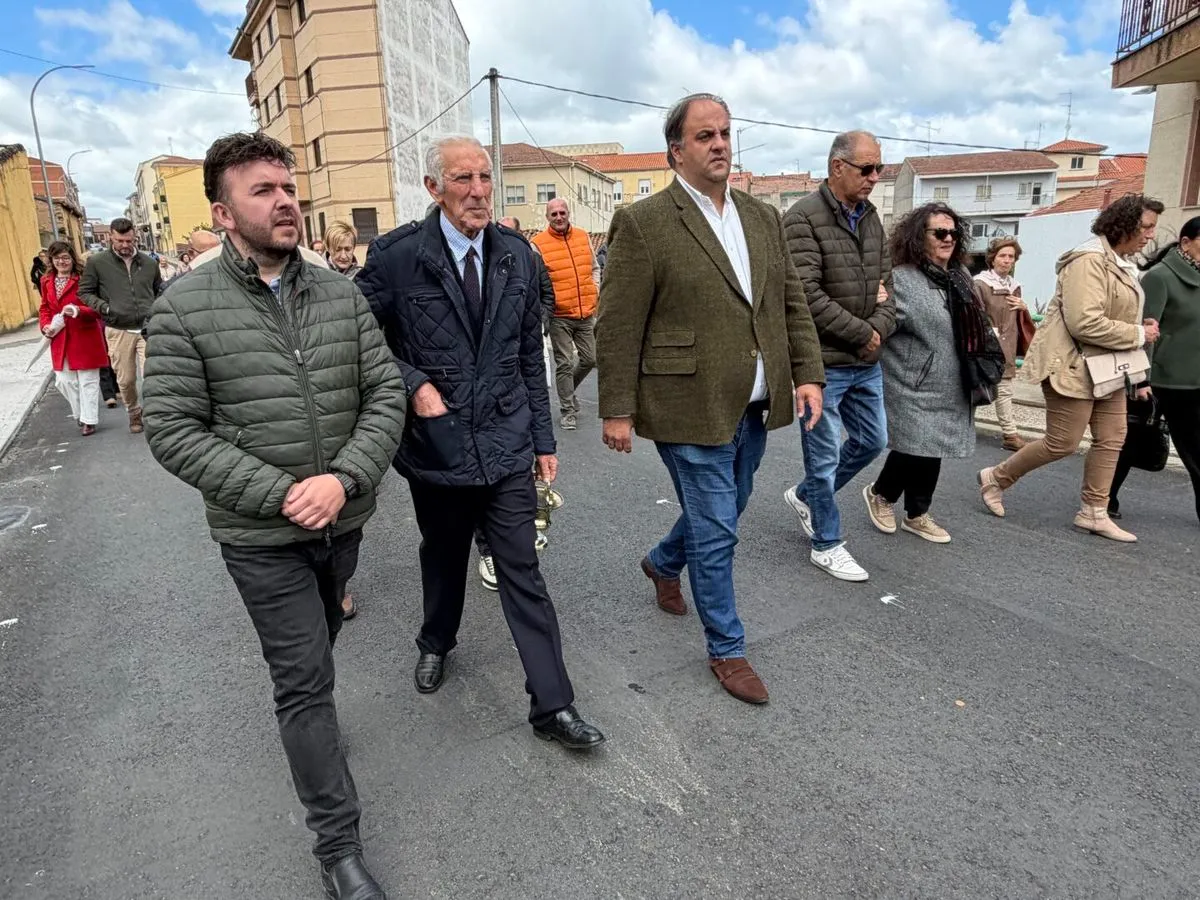 Foto 5 - Eucarist&iacute;a, procesi&oacute;n y bendici&oacute;n: as&iacute; ha vivido Guijuelo la fiesta de San Isidro