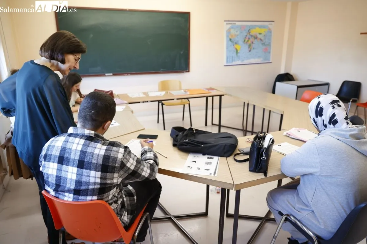 Cáritas Salamanca: la espera de Souad por sus papeles