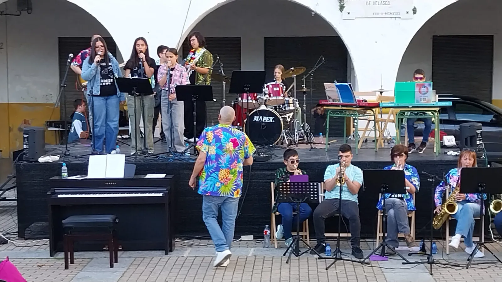 Foto 3 - La Barahona Modern Band clausura la jornada del s&aacute;bado de la V Feria del Farinato