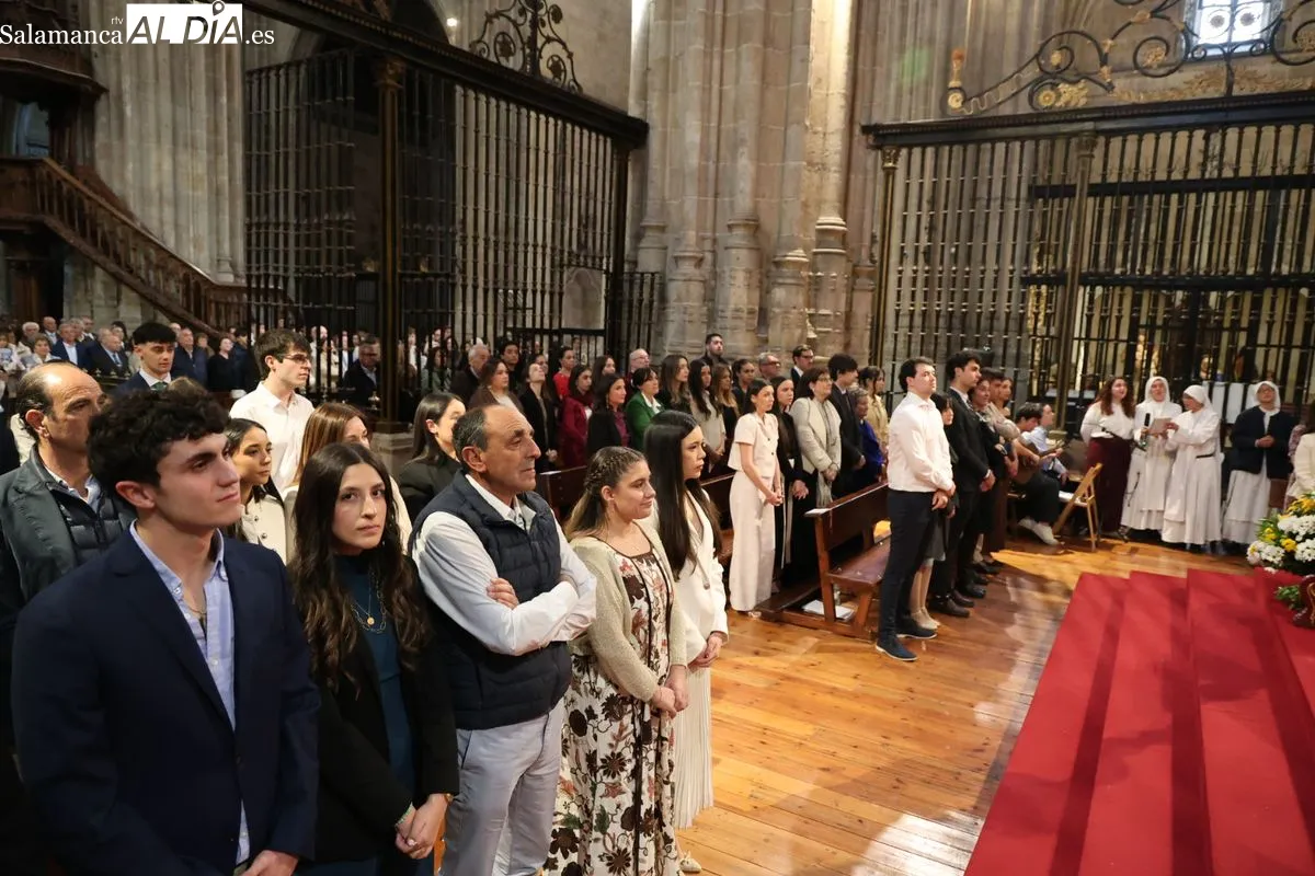 Confirmación de 50 jóvenes en la Catedral de Salamanca