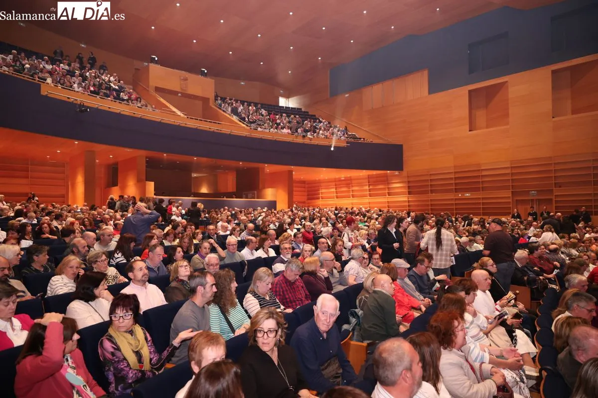 Concierto de Víctor Manuel en el CAEM de Salamanca. Fotos: David Sañud