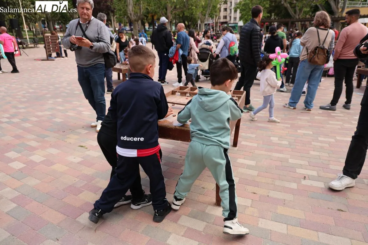 La Alamedilla de Salamanca ha acogido numerosas actividades para celebrar el Día Internacional de las Familias. Fotos: David Sañudo