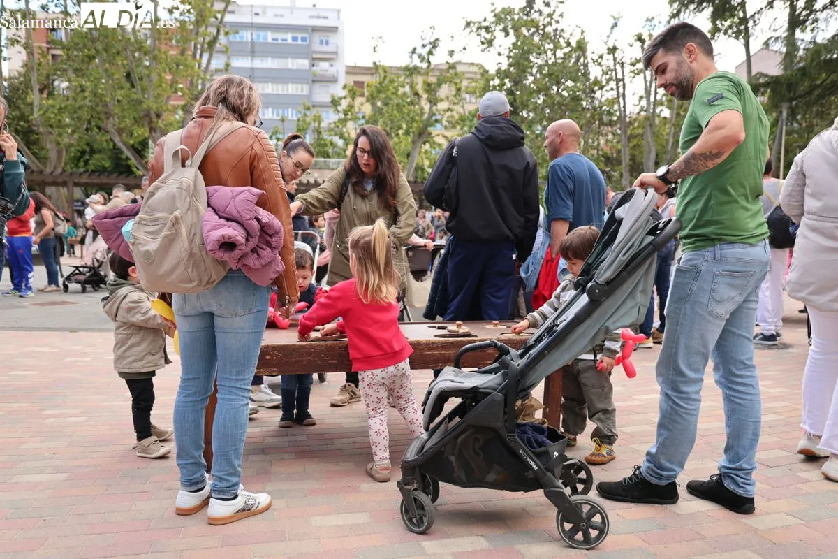 La Alamedilla de Salamanca ha acogido numerosas actividades para celebrar el Día Internacional de las Familias. Fotos: David Sañudo