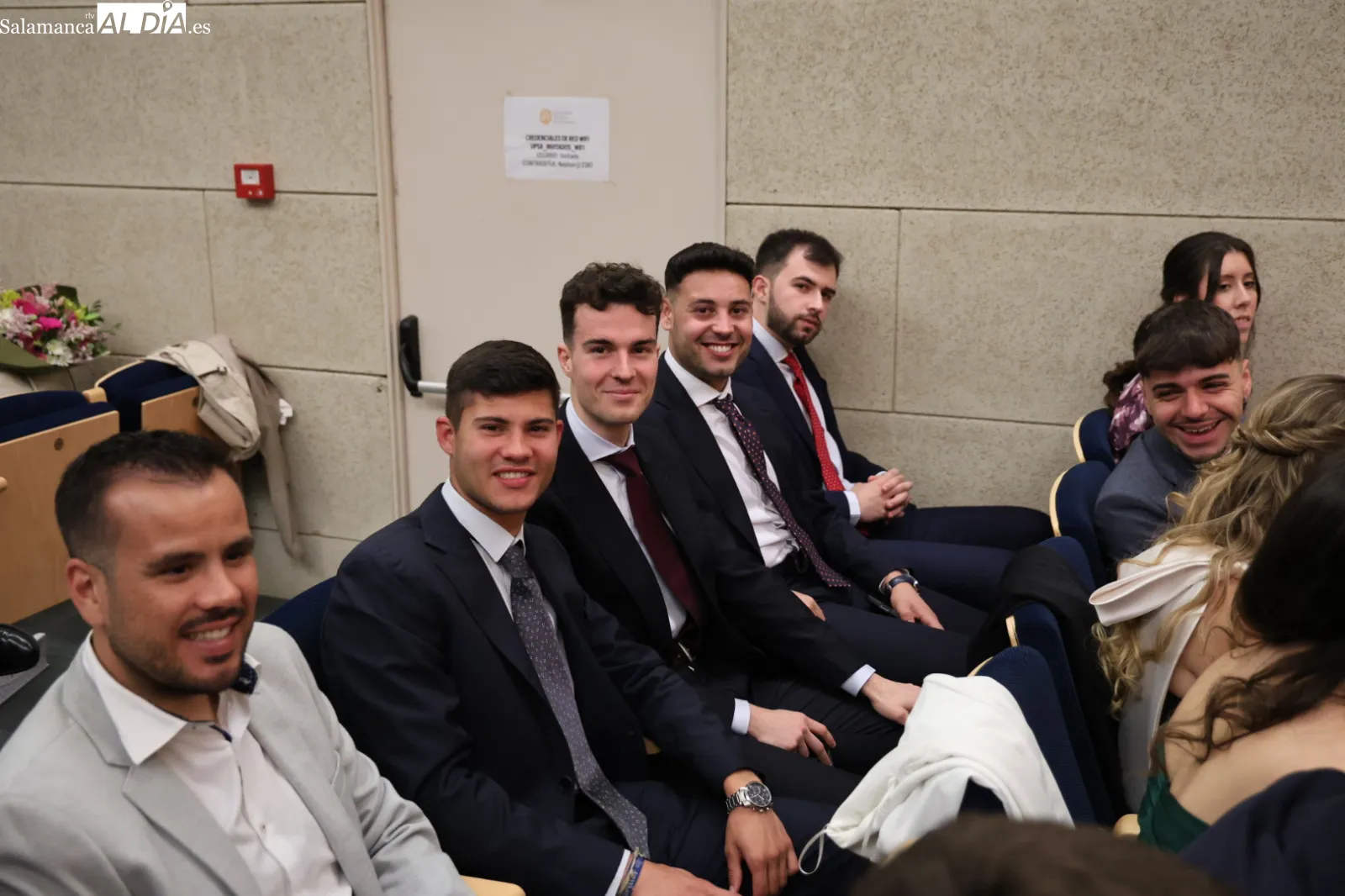 Emotiva despedida a la nueva generación de maestros formados en la UPSA | FOTOS: David Sañudo
