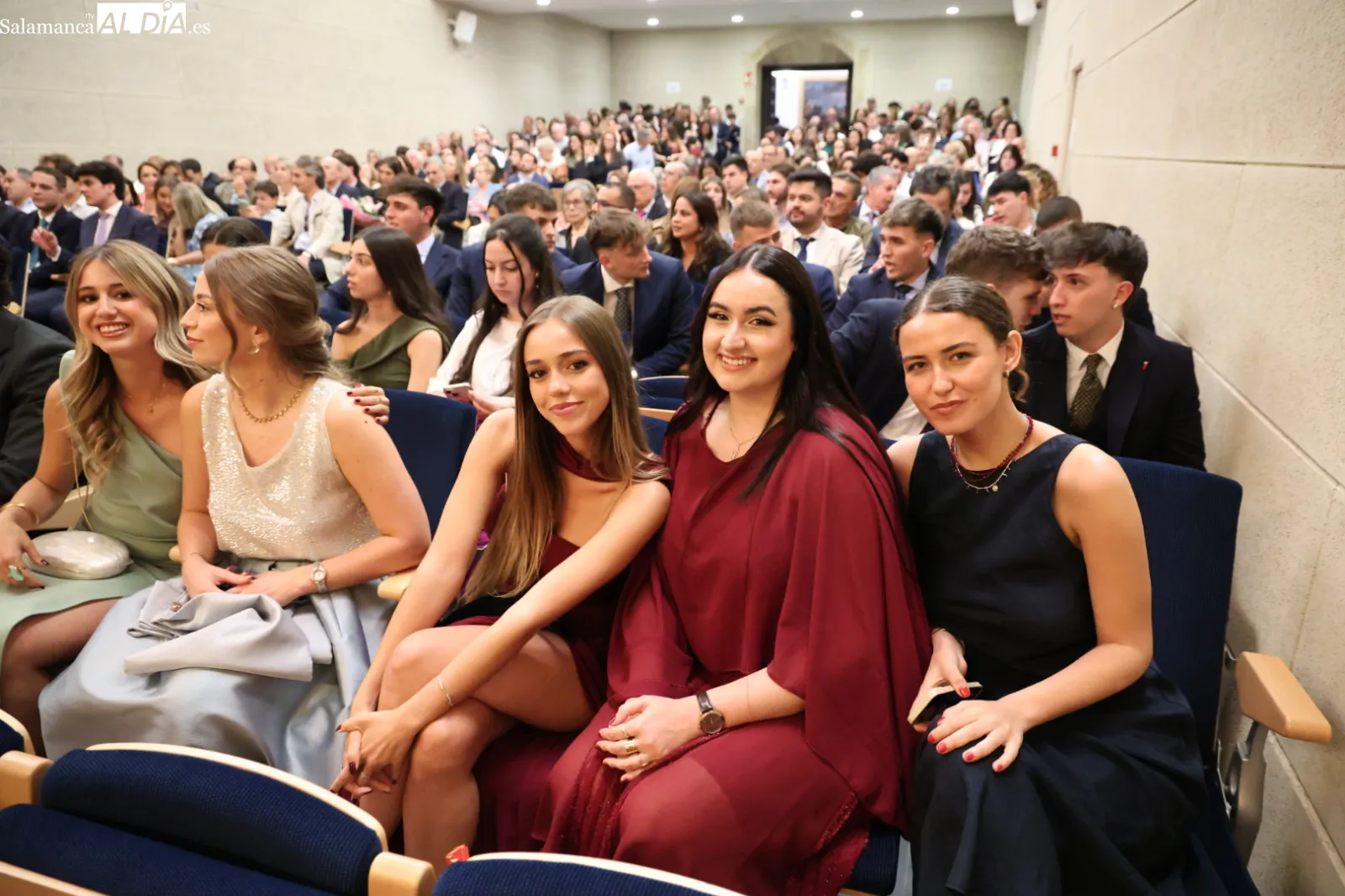 Graduación de los alumnos de Administración y Dirección de Empresas Tecnológicas de la UPSA | FOTOS: David Sañudo
