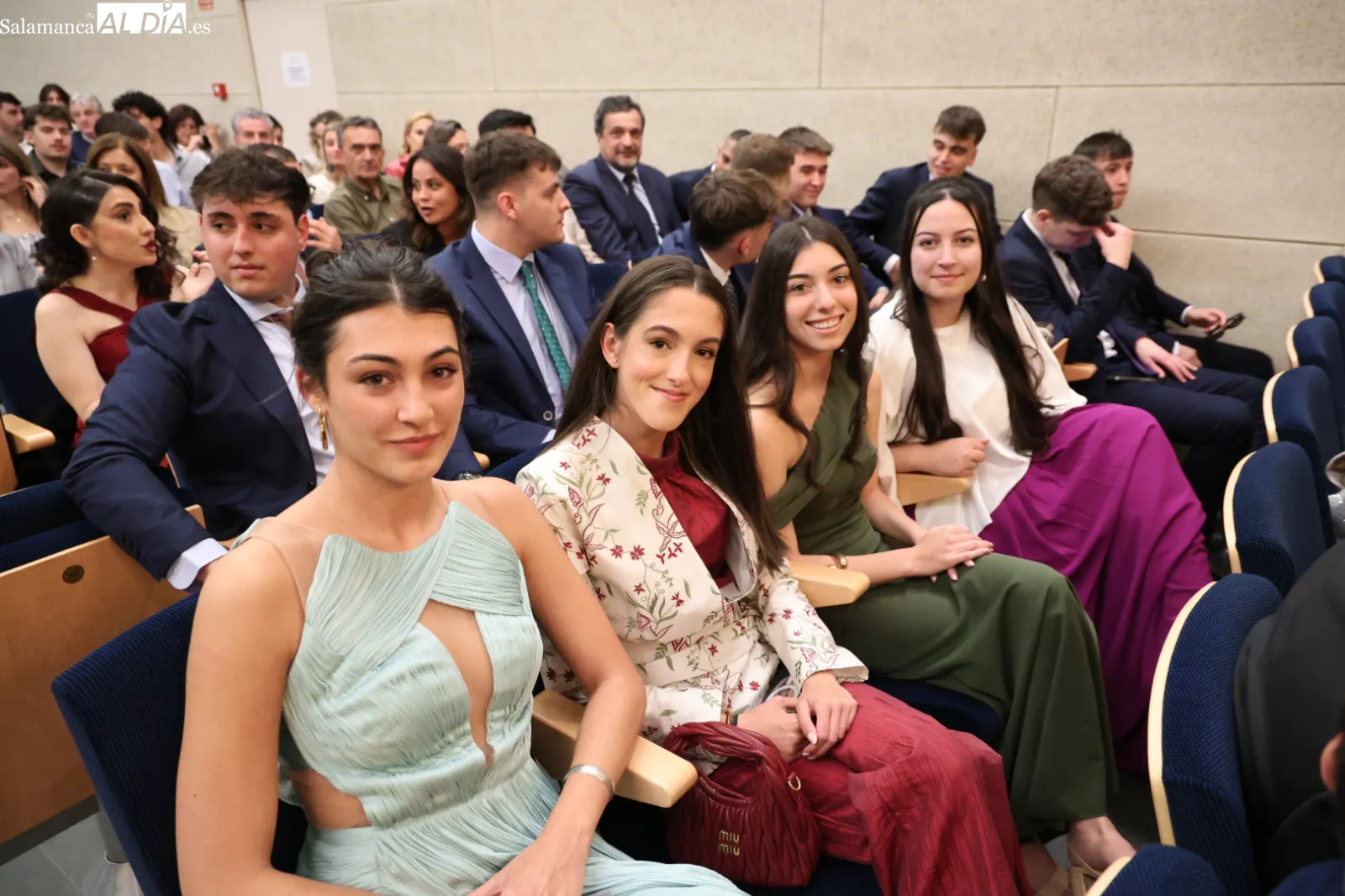Graduación de los alumnos de Administración y Dirección de Empresas Tecnológicas de la UPSA | FOTOS: David Sañudo