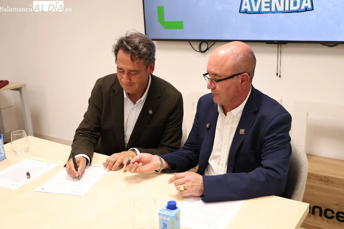 Jorge Recio y Julián Herrero han presentado el nuevo proyecto del CB Avenida. Fotos: David Sañudo