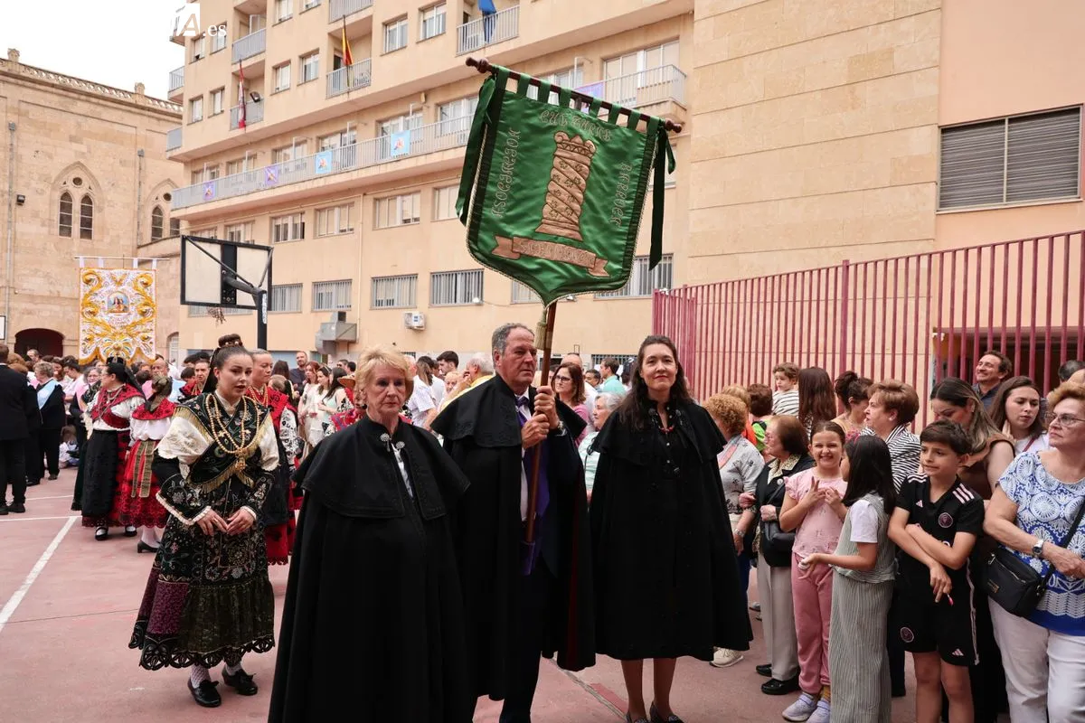 Procesión por la festividad de María Auxiliadora en Salamanca. Fotos: David Sañudo