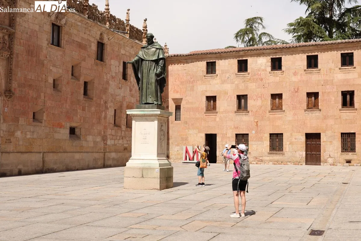Ambiente en el centro de Salamanca este domingo. Fotos: David Sañudo