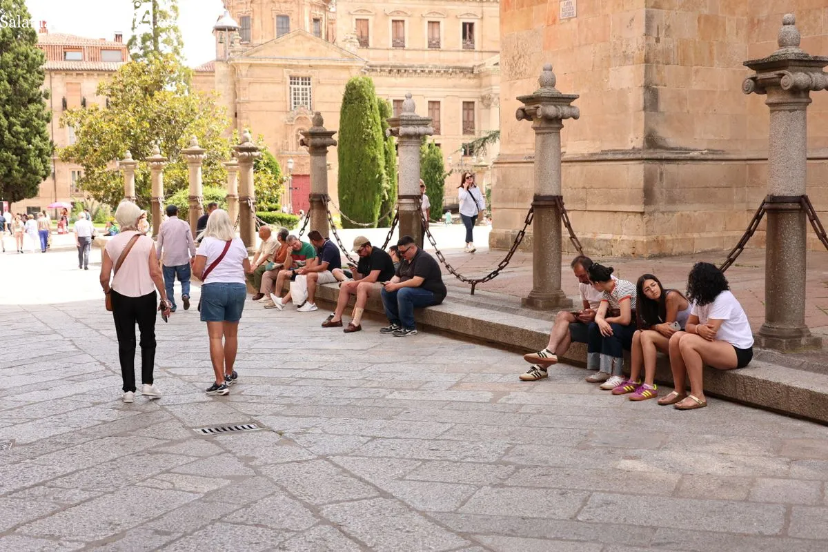 Ambiente en el centro de Salamanca este domingo. Fotos: David Sañudo