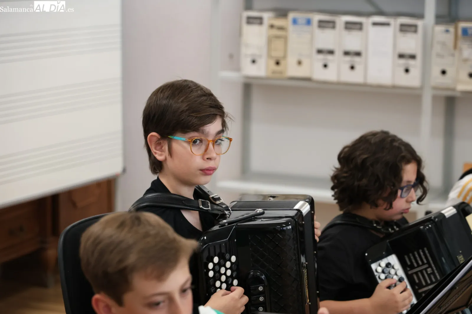 Clase de acordeón en la Escuela Municipal de Música y Danza | FOTOS: David Sañudo
