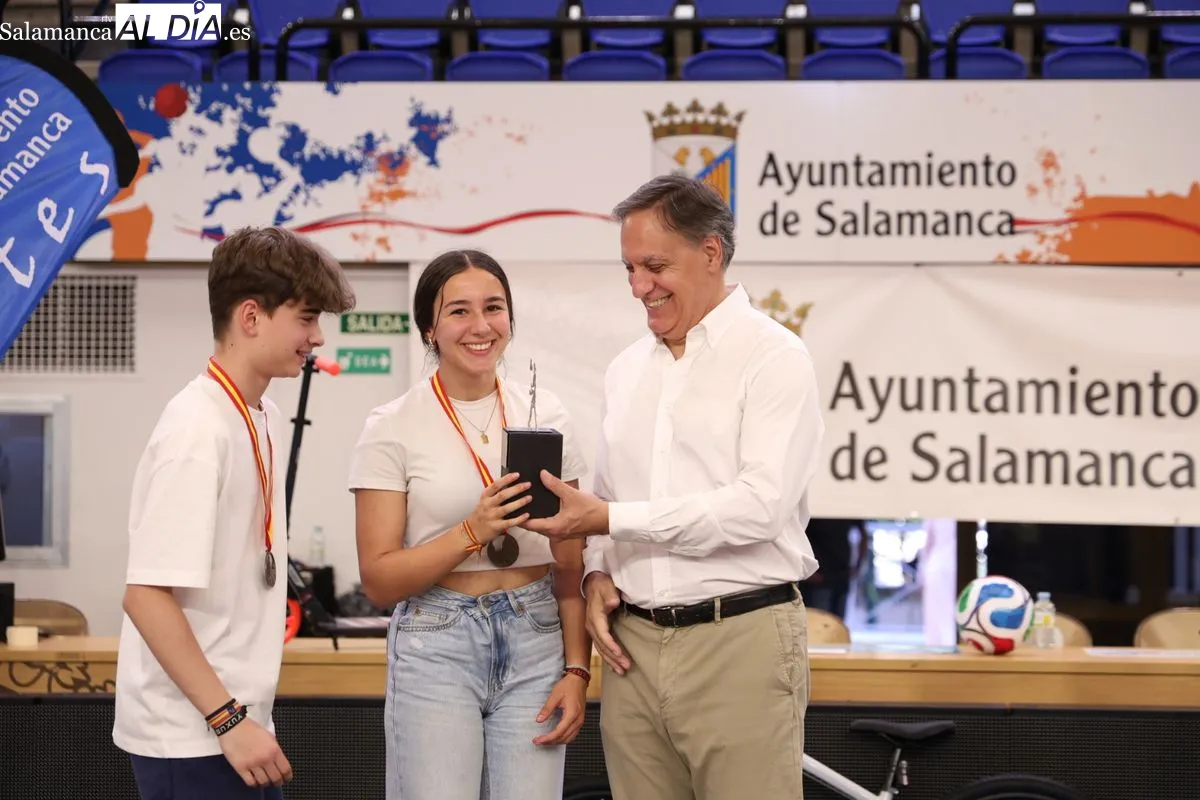 Clausura y entrega de trofeos de los Juegos Escolares 2025/2026. Fotos: David Sañudo