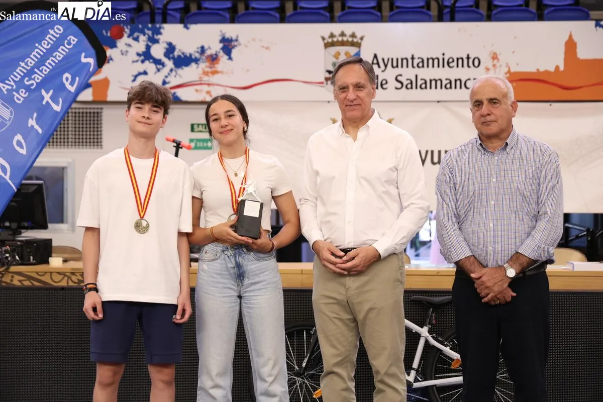 Clausura y entrega de trofeos de los Juegos Escolares 2025/2026. Fotos: David Sañudo