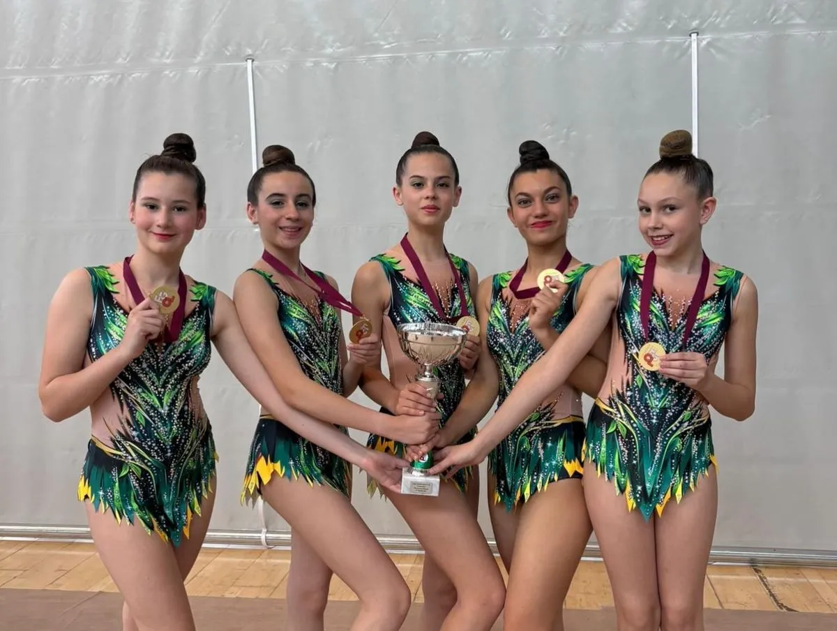 Deportistas del Rítmica Salamanca en la primera fase de la Liga Autonómica de Gimnasia Rítmica, que se celebró en Palencia.