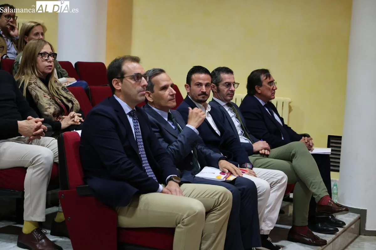 El Instituto para la Competitividad Empresarial (ICECYL) presenta en Salamanca nuevas líneas de apoyo económico dirigidas a autónomos y micropymes. Foto de David Sañudo