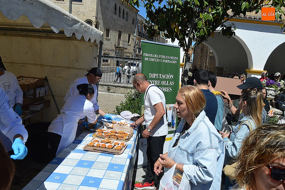 Foto 11 - Ciudad Rodrigo disfruta de la V Feria del Farinato 