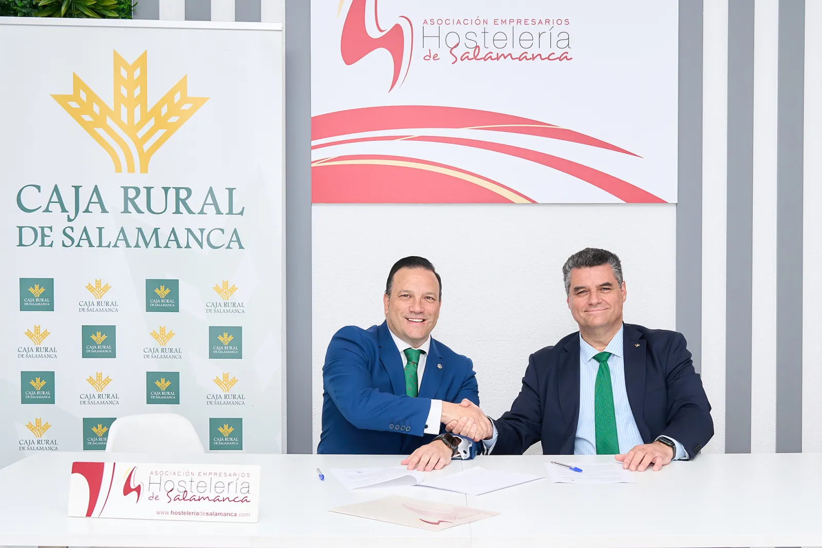 Caja Rural y Hostelería de Salamanca firman un convenio