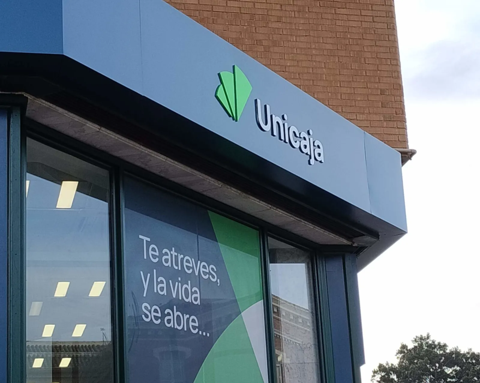 Unicaja impulsa más de 360 iniciativas sociales en 2025 y refuerza su compromiso con el bienestar de las personas
