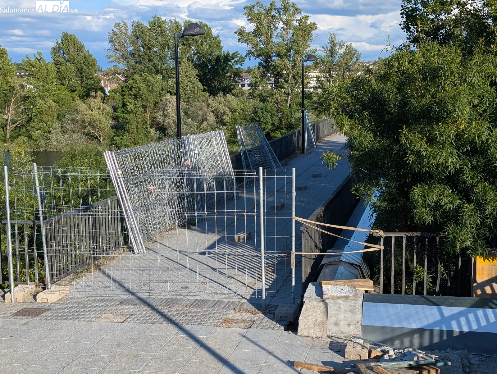 La pasarela de La Fontana continuará cerrada hasta el próximo jueves