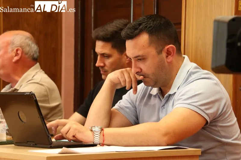 Foto 4 - El Ayuntamiento instalar&aacute; c&aacute;maras de vigilancia para disuadir los comportamientos inc&iacute;vicos