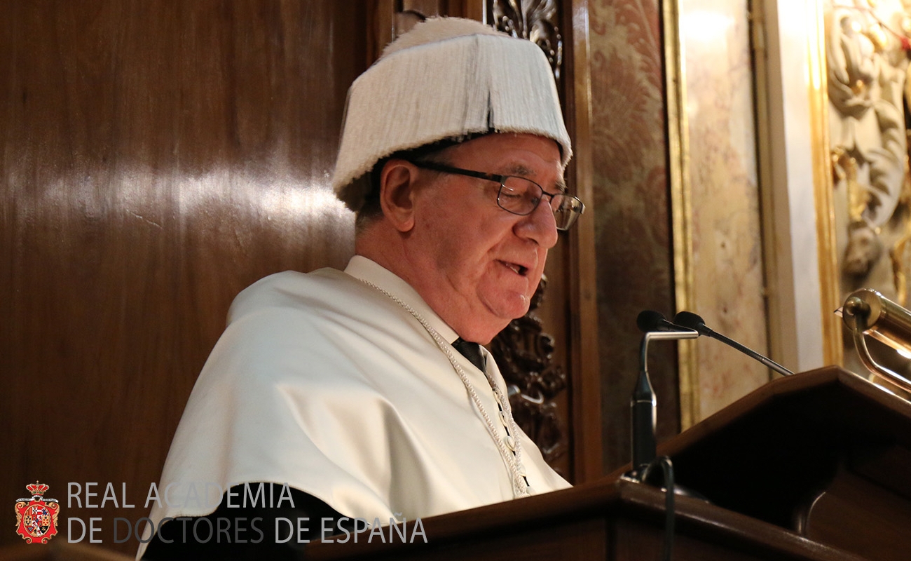 El catedrático de la UPSA Gonzalo Tejerina ingresa en la Real Academia de Doctores de España