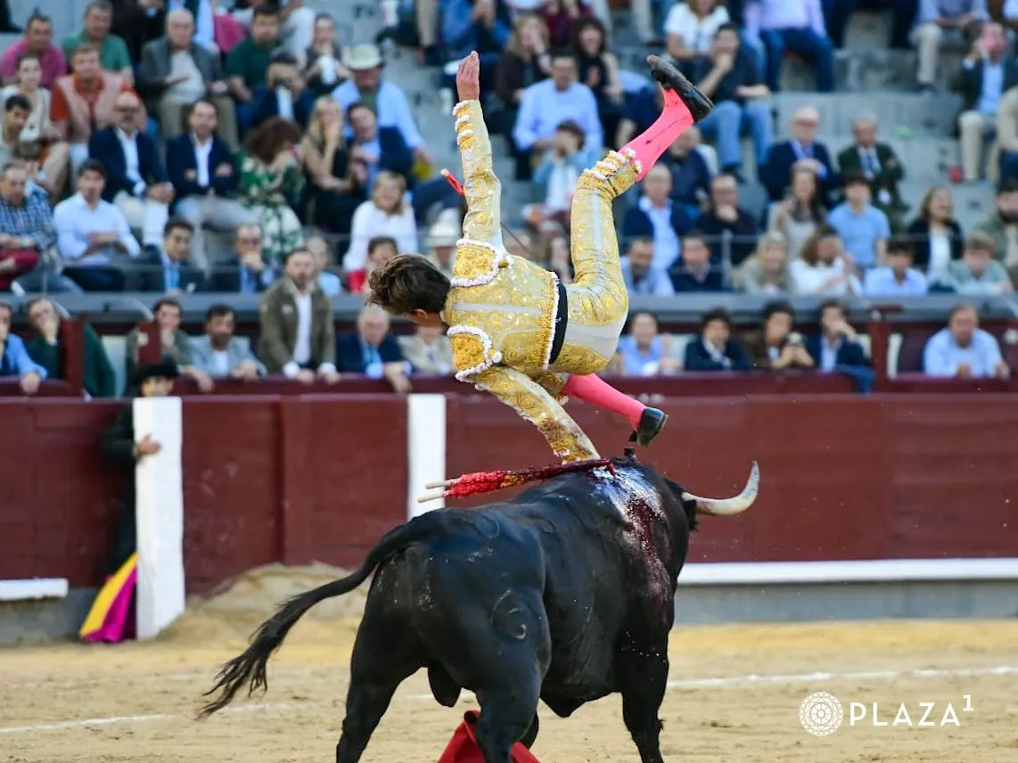 Foto 4 - Julio Norte, imparable, abre la Puerta Grande de Madrid
