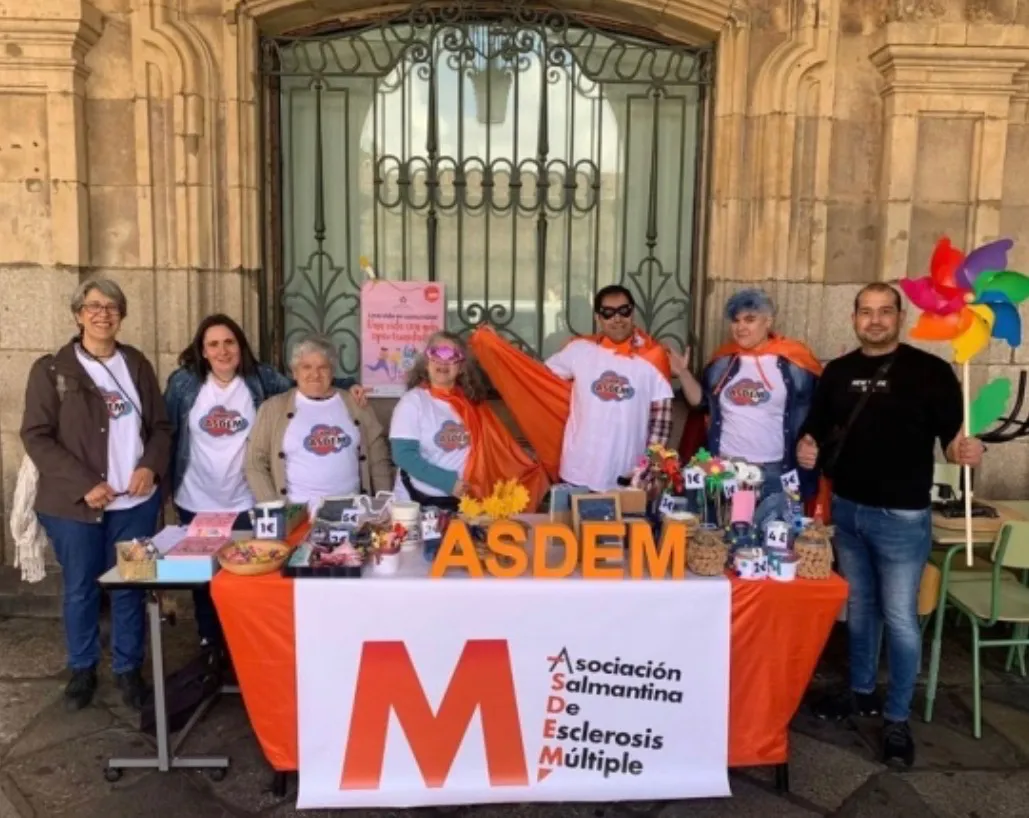 Marcha solidaria por la esclerosis múltiple en Salamanca