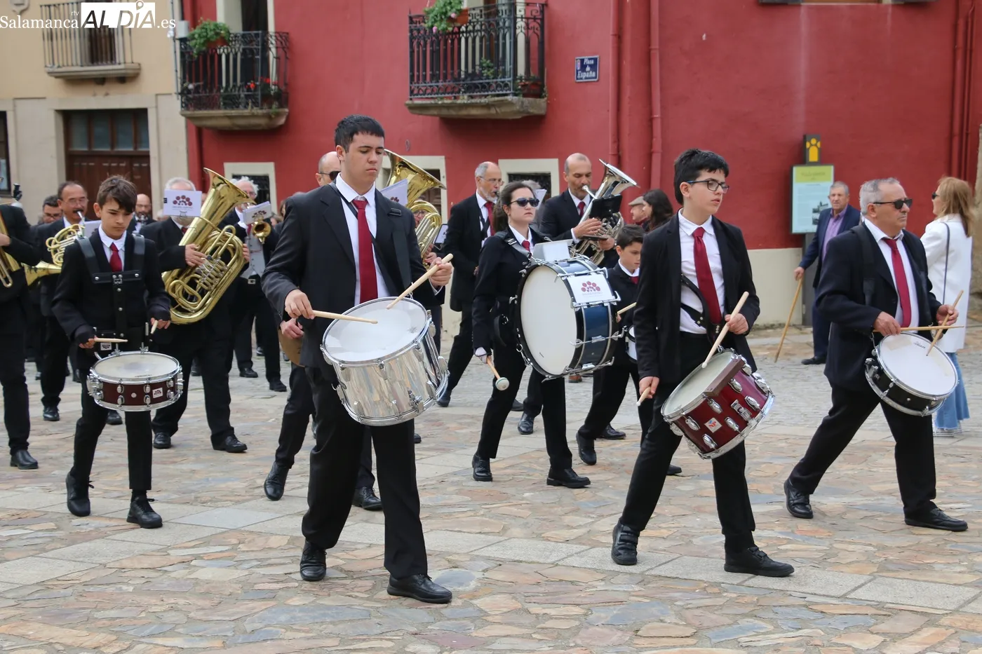 Fiestas de Santa Cruz en San Felices de los Gallegos / CORRAL