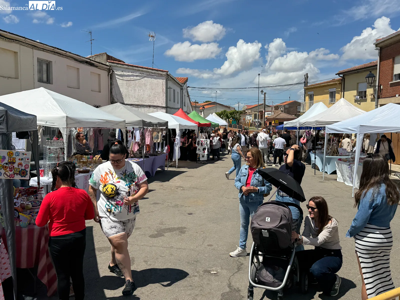 Foto 6 - Las fiestas de San Isidro se despiden con gran ambiente en Cantalpino en su novedoso Mercado Artesanal