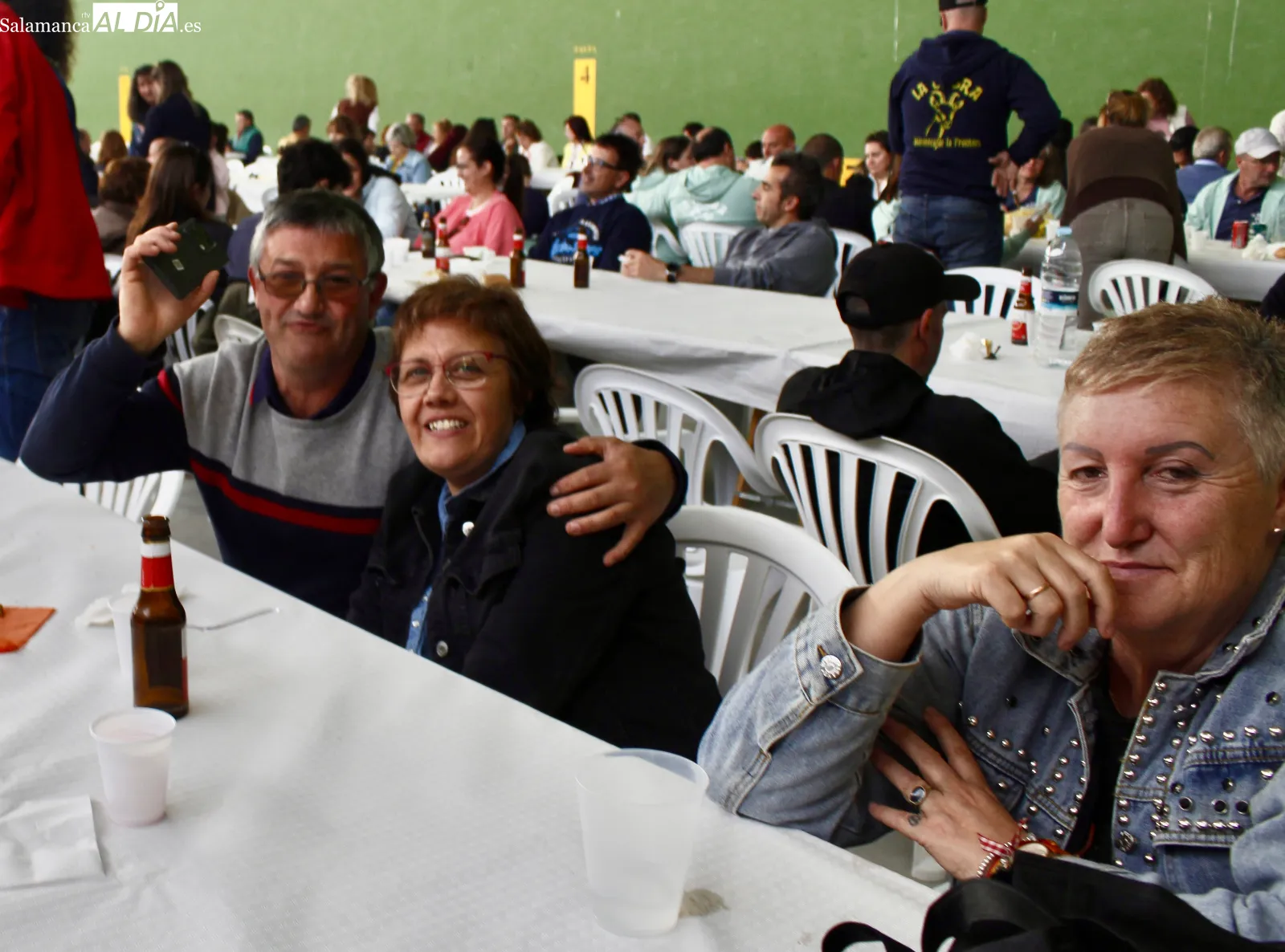 Foto 11 - Las fiestas de San Isidro se despiden entre risas, ambiente multitudinario y caldereta en Aldeaseca de la Frontera