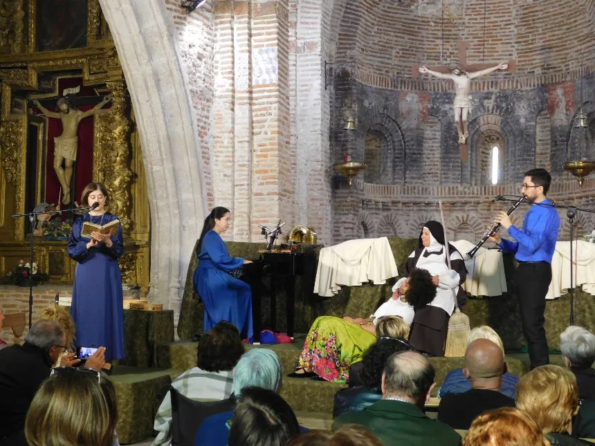 Larga ovación en Aldeaseca de la Frontera para Juan, el espíritu del amor