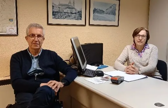 Adiós a toda una vida amueblando hogares desde Peñaranda: cierra Muebles Castillo con emoción, gratitud y recuerdos