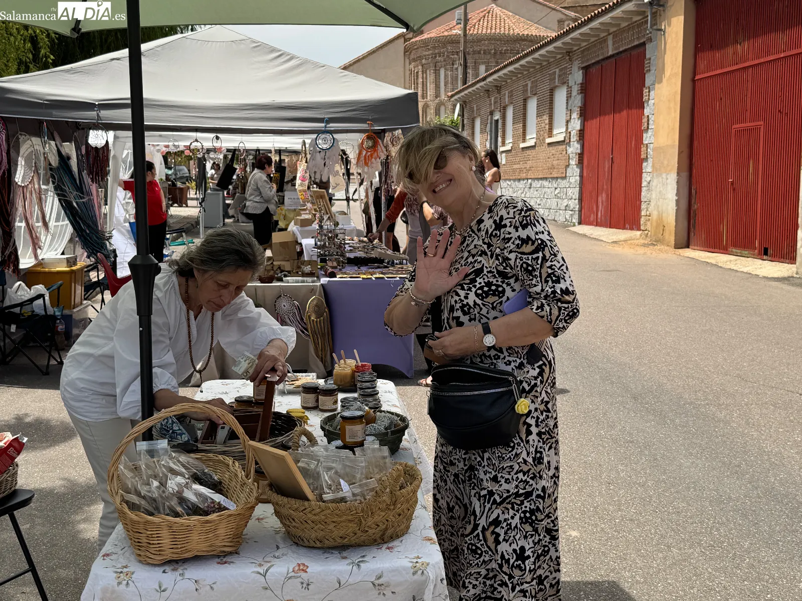 Foto 4 - Gran acogida para el I Mercado Artesanal de Villar del Gallimazo