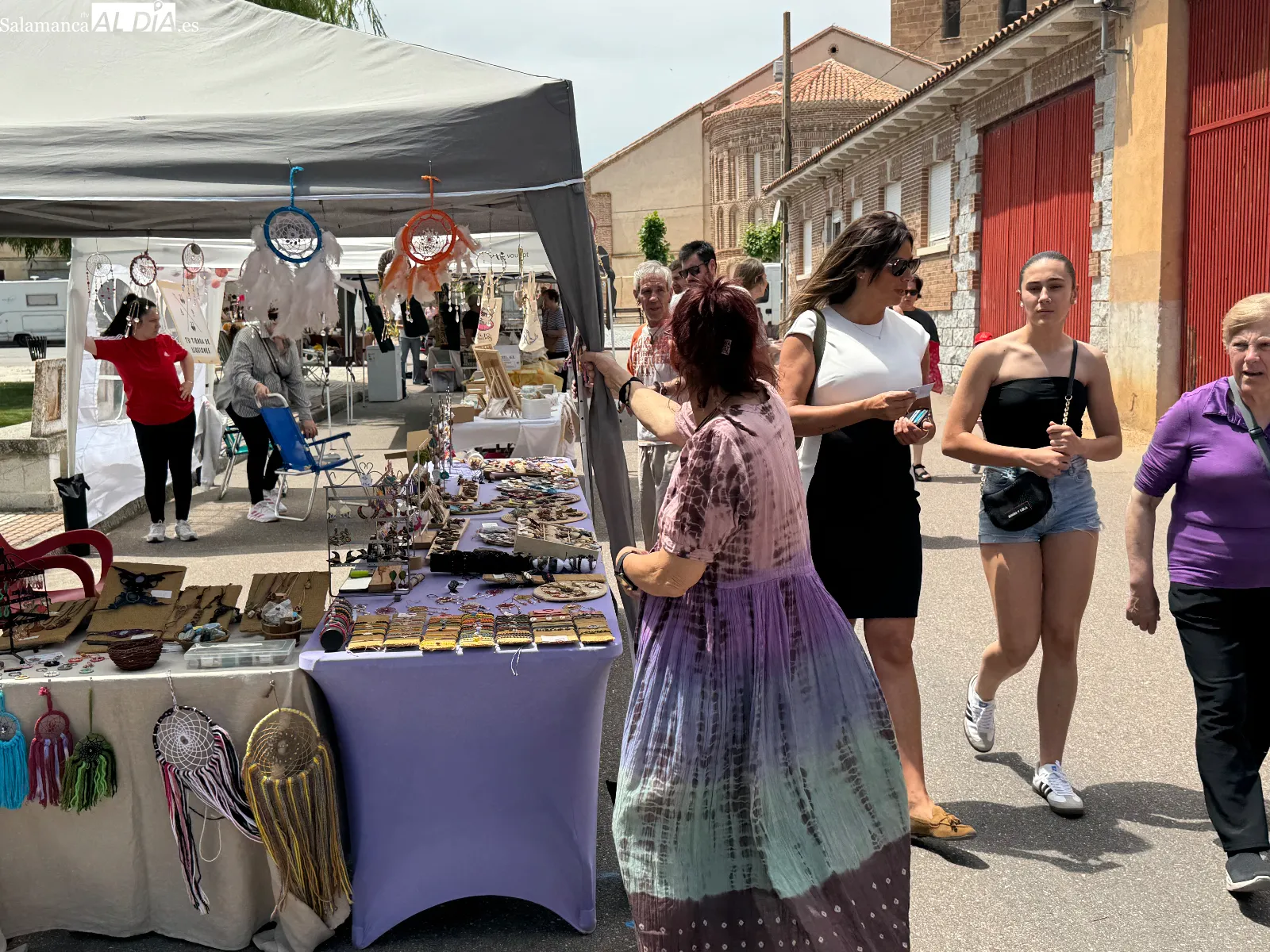 Foto 5 - Gran acogida para el I Mercado Artesanal de Villar del Gallimazo
