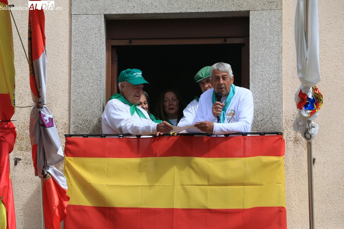 Comienzo de las fiestas del Noveno en San Felices de los Gallegos / CORRAL