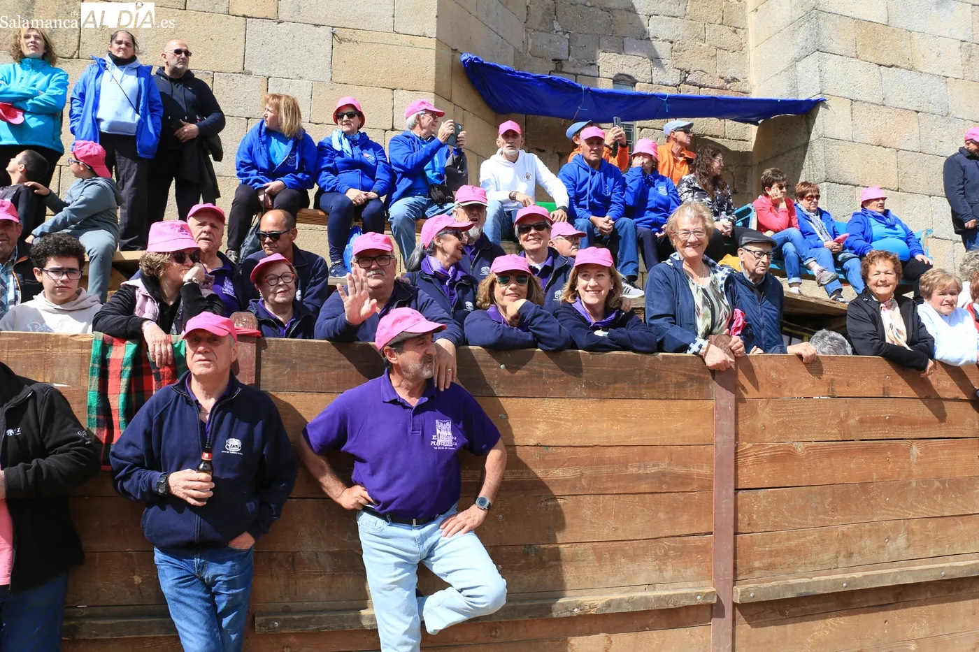 Comienzo de las fiestas del Noveno en San Felices de los Gallegos / CORRAL