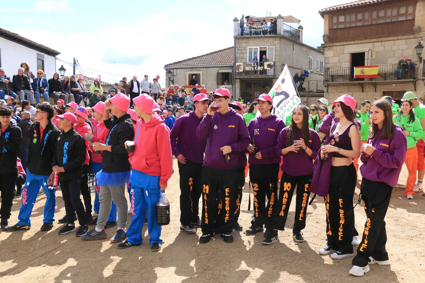 Comienzo de las fiestas del Noveno en San Felices de los Gallegos / CORRAL